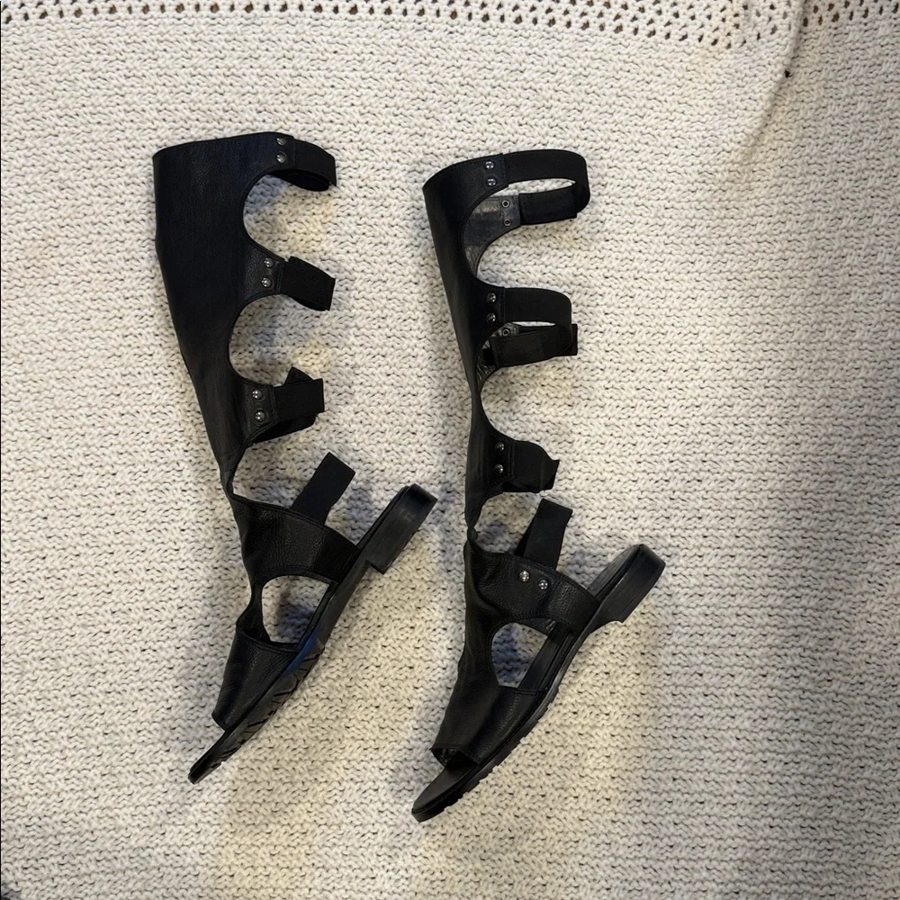 STUART WEITZMAN Tall Cut Out Gladiator Sandals Flats Boot Shoe 6/5 M